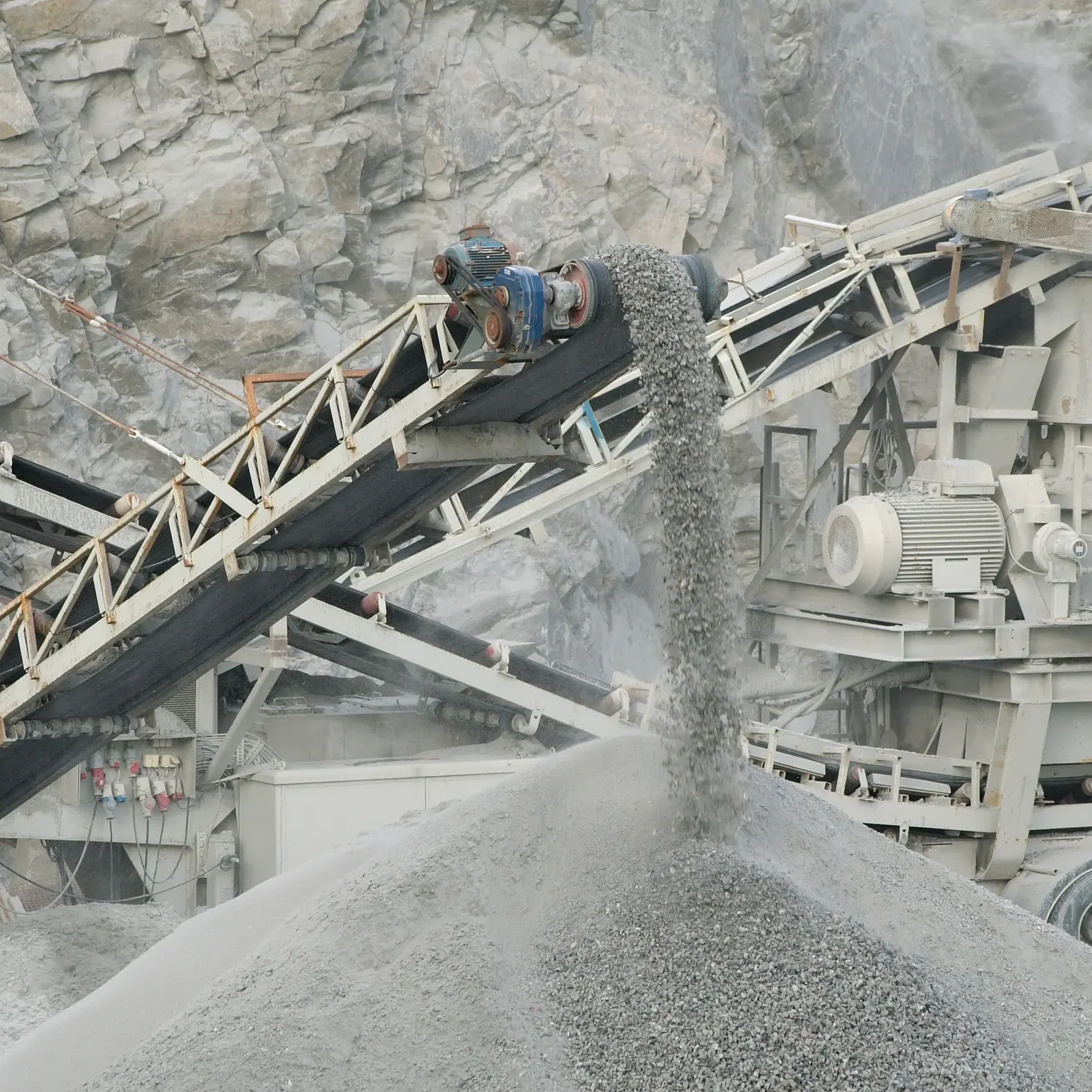 e4695764d5d7b01f3cc4cd90a72e3b9f